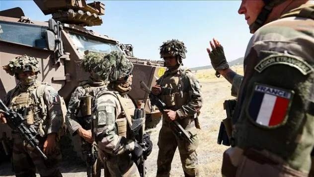 Fransa ssömürgesindeki başkaldırı büyüyor