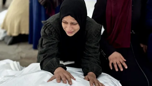Gazze'de soykırım yeniden başladı: 404 ölü