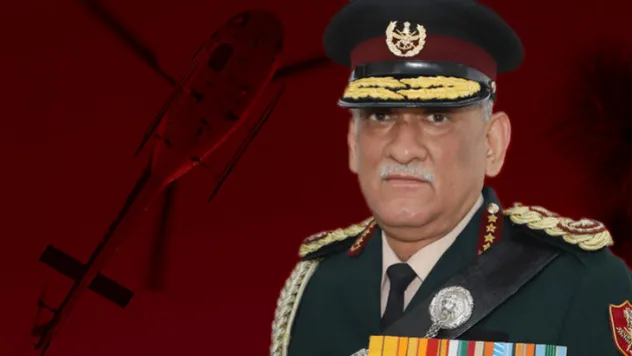 Hindistan Genelkurmay Başkanı'nı taşıyan helikopter düştü