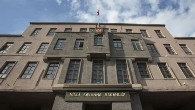 Makam aracıyla insan kaçakçılığı yapan Tuğgeneral emekliliğe sevk edildi