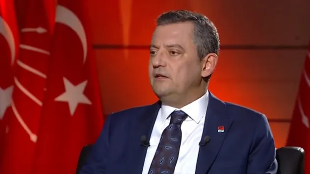 Özgür Özel: Sayın Erdoğan'a bir dosya sundum!
