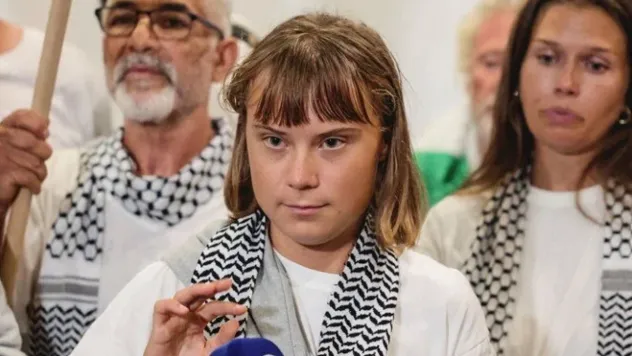 Trump'tan Greta'ya: Baş belası, doktora gitmeli