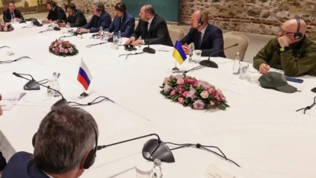 Ukrayna ve Rus heyetlerinin görüşmesine damga vuran espri