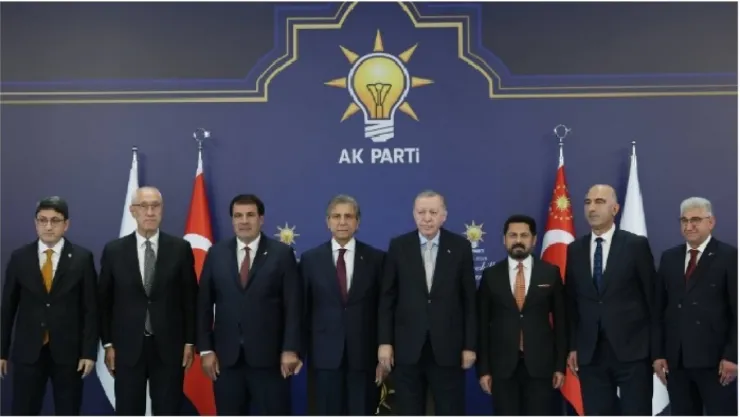 7 belediye başkanı partilerinden istifa ederek AKP'ye geçti