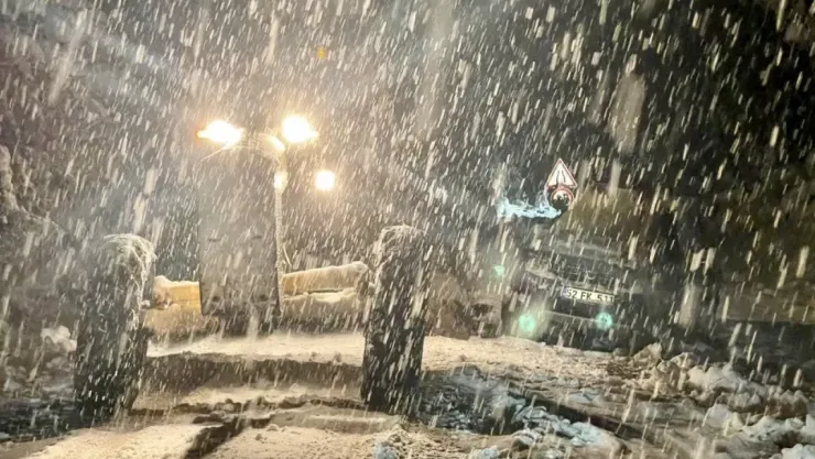 8 kente kuvvetli kar uyarısı