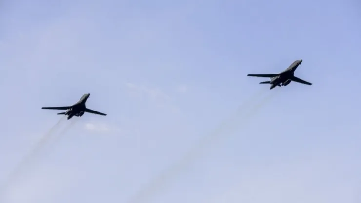 ABD'de B-1B bombardıman uçağı düştü