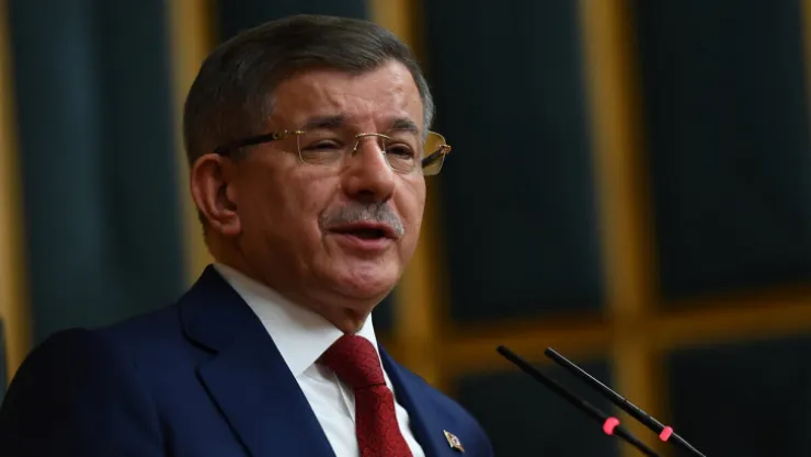 Ahmet Davutoğlu'ndan Atatürk'e hakaret eden çocuğun tutuklanmasına tepki: 'Yerin hapis değil..'