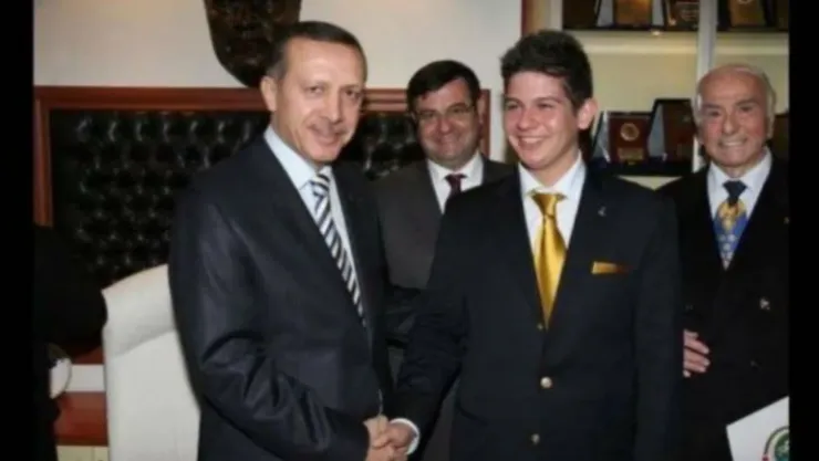 AK Partili isim kardeşi ile birlikte ölü bulundu