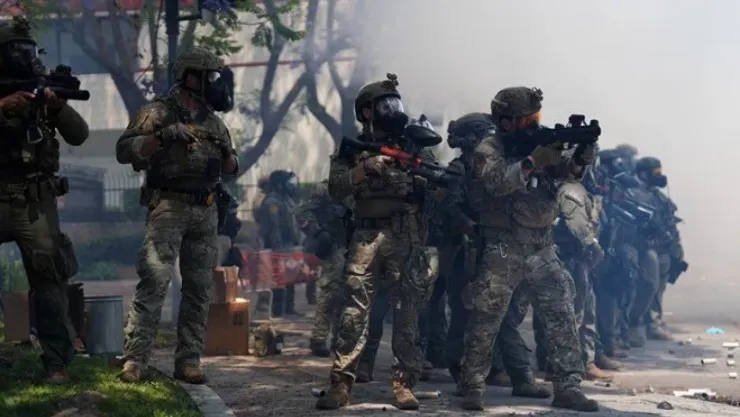 Amerika'da asker sokağa indi