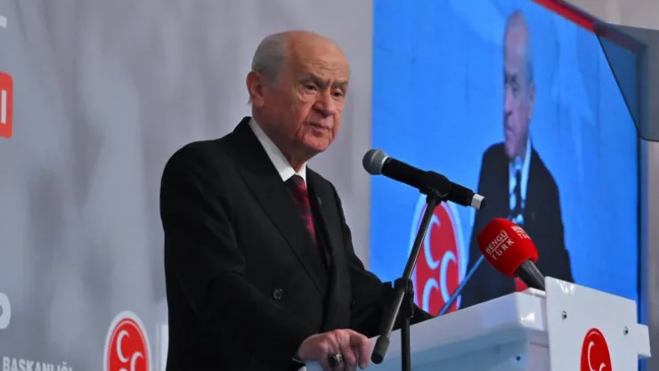 Bahçeli: CHP'de sınıf arkadaşım devam etmezse Ekrem'e karşı Özgür derim
