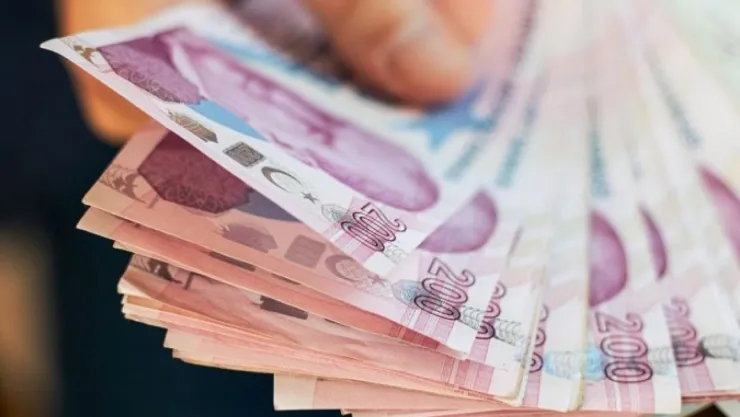 Bayram ikramiyeleri hesaplara yatmaya başladı