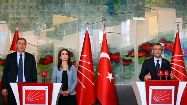 DEM Parti CHP'yi ziyaret etti