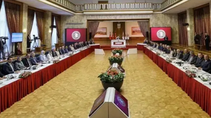 DEM Parti Komisyonu terketti!