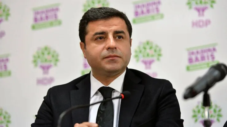 Demirtaş'tan Öcalan'a tam destek