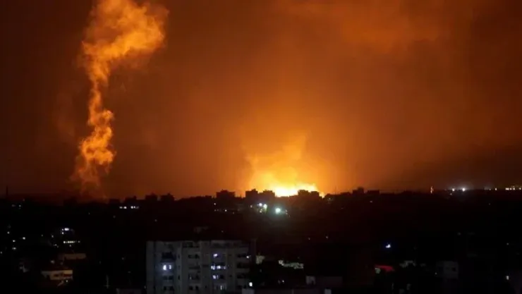 İsrail ateşkesi tek taraflı sonlandırdı. Gazze bombalanıyor!