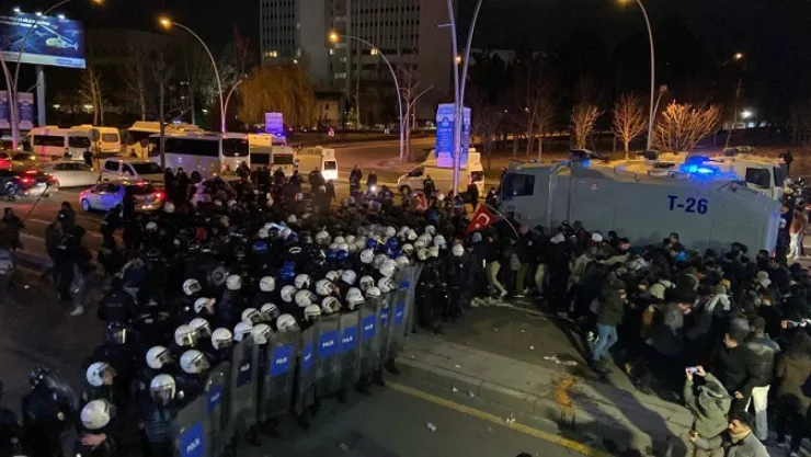 İstanbul'da gösterilere katılan 819 kişiye dava açıldı