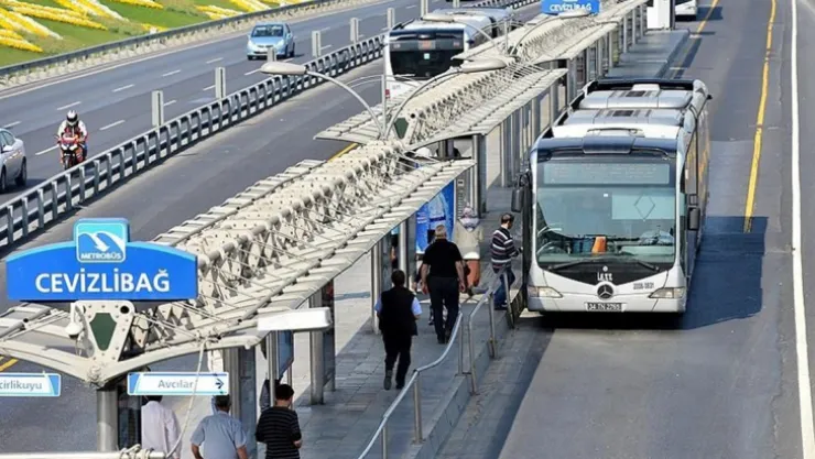 İstanbul'da toplu taşıma ücretlerine zam