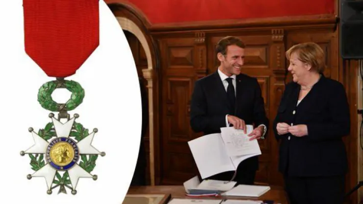 Macron'dan Merkel'e onur nişanı