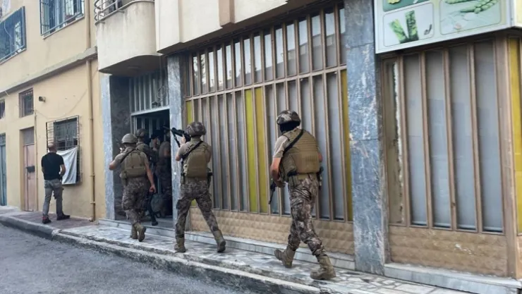 Mersin'de DAEŞ operasyonu: 5 gözaltı