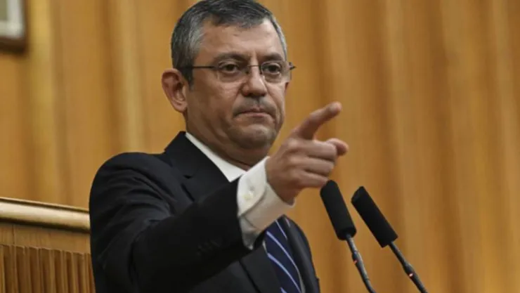 Özgür Özel'den tabana İYİ Parti mesajı: Eski dosttan düşman olmaz!