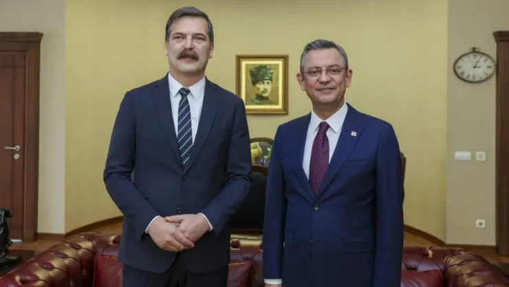Özgür Özel ve Erkan Baş bir araya geldi