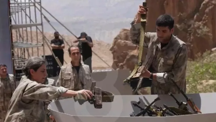 PKK böyle silah bıraktı!