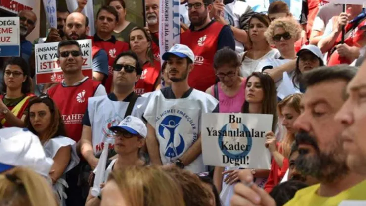 Sağlıkçıların iş bırakma eylemi başladı
