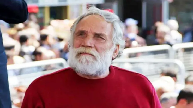Yazar Eşber Yağmurdereli yoğun bakıma kaldırıldı