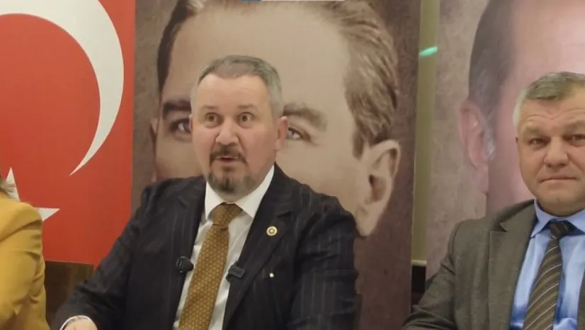 AKP'li vekil: Milletvekili maaşı ve milletvekili emekli maaşım yetmiyor!