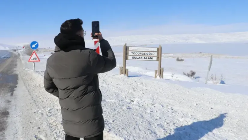 Tödürge Gölü tamamen dondu