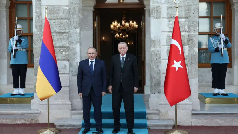 Komşu Erivan'dan Davet Var