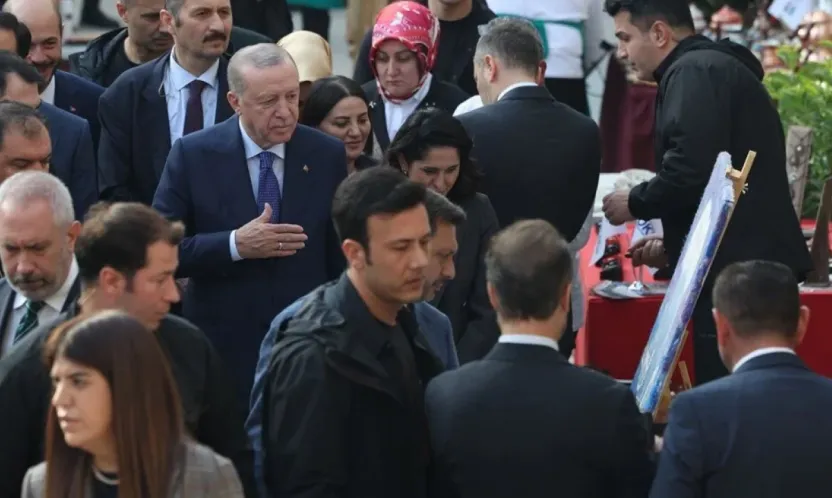 Cumhurbaşkanı Erdoğan'dan esnaf ziyareti