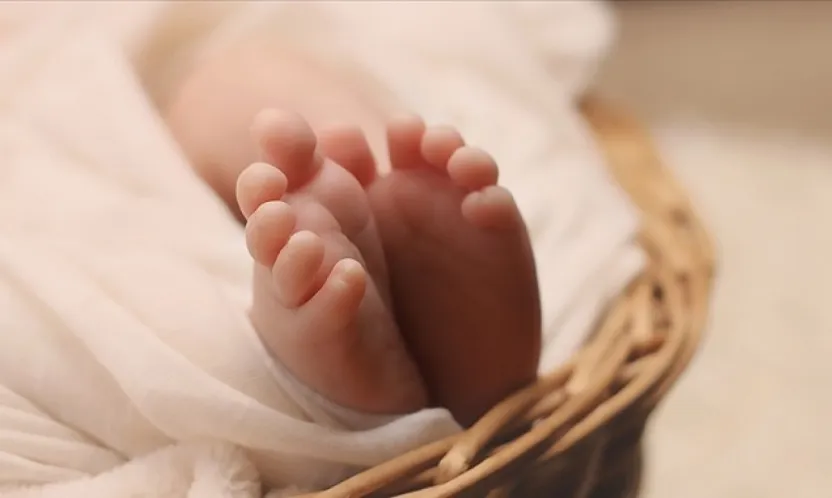 İki aylık bebek açlıktan öldü!